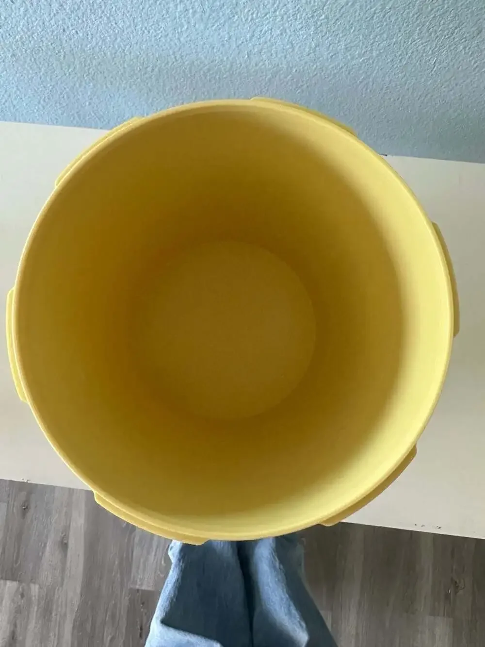Tupperware servalier nesting